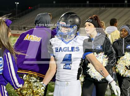 Thumbnail 1 in Mart vs. Detroit (UIL 2A Division 2 Region 3 Area Playoff) photogallery.