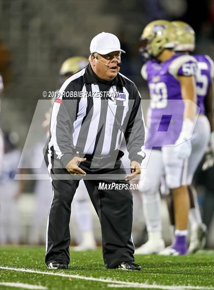 Thumbnail 2 in Mart vs. Detroit (UIL 2A Division 2 Region 3 Area Playoff) photogallery.