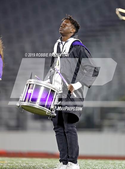 Thumbnail 3 in Mart vs. Detroit (UIL 2A Division 2 Region 3 Area Playoff) photogallery.