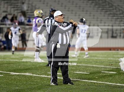 Thumbnail 1 in Mart vs. Detroit (UIL 2A Division 2 Region 3 Area Playoff) photogallery.