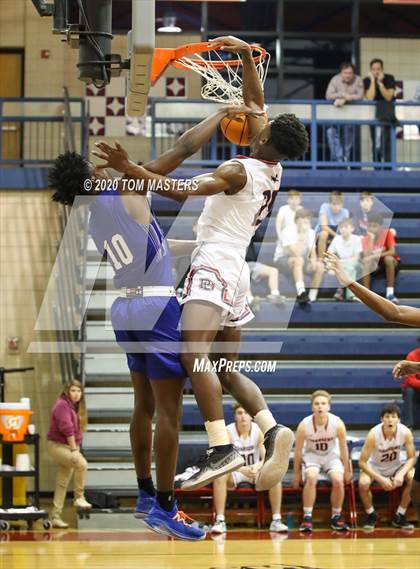 Thumbnail 2 in Charlotte Christian @ Providence Day photogallery.