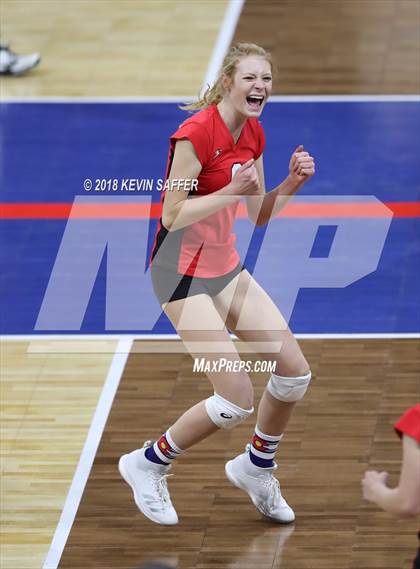 Thumbnail 1 in Kit Carson vs. La Veta (CHSAA 1A Final) photogallery.