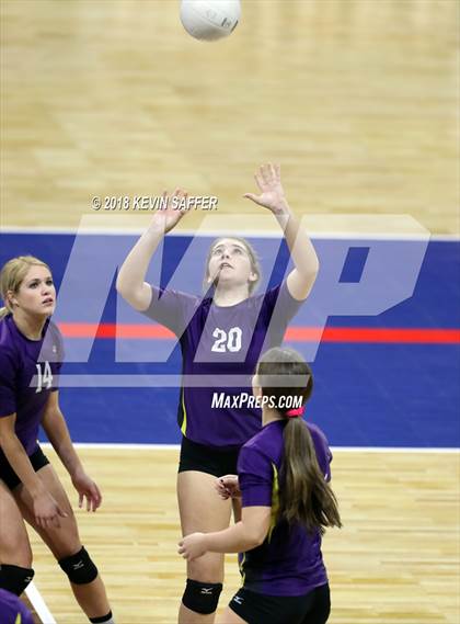Thumbnail 2 in Kit Carson vs. La Veta (CHSAA 1A Final) photogallery.