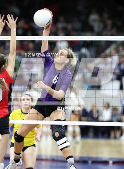 Thumbnail 1 in Kit Carson vs. La Veta (CHSAA 1A Final) photogallery.