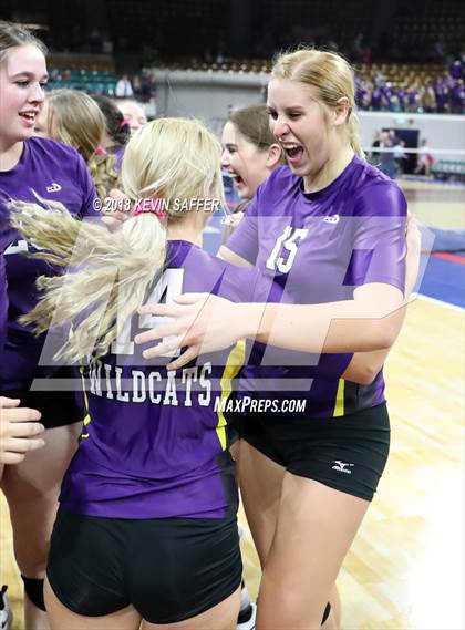 Thumbnail 3 in Kit Carson vs. La Veta (CHSAA 1A Final) photogallery.