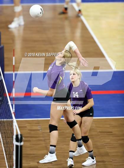 Thumbnail 3 in Kit Carson vs. La Veta (CHSAA 1A Final) photogallery.