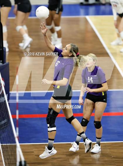 Thumbnail 2 in Kit Carson vs. La Veta (CHSAA 1A Final) photogallery.