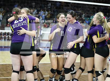 Thumbnail 3 in Kit Carson vs. La Veta (CHSAA 1A Final) photogallery.