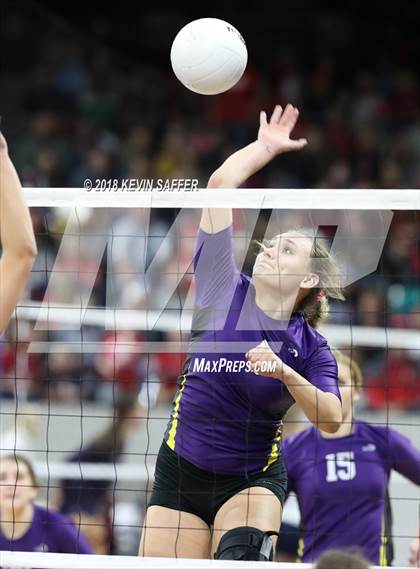 Thumbnail 3 in Kit Carson vs. La Veta (CHSAA 1A Final) photogallery.