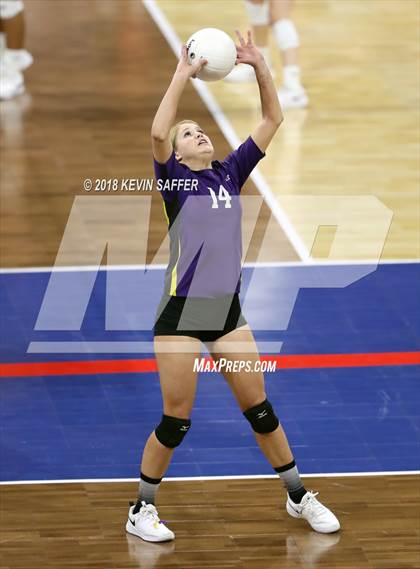 Thumbnail 2 in Kit Carson vs. La Veta (CHSAA 1A Final) photogallery.