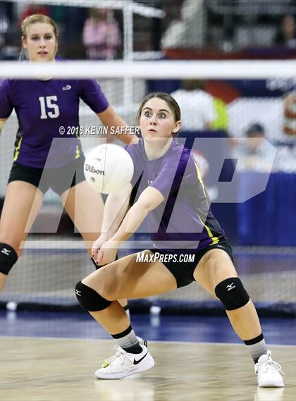 Thumbnail 3 in Kit Carson vs. La Veta (CHSAA 1A Final) photogallery.