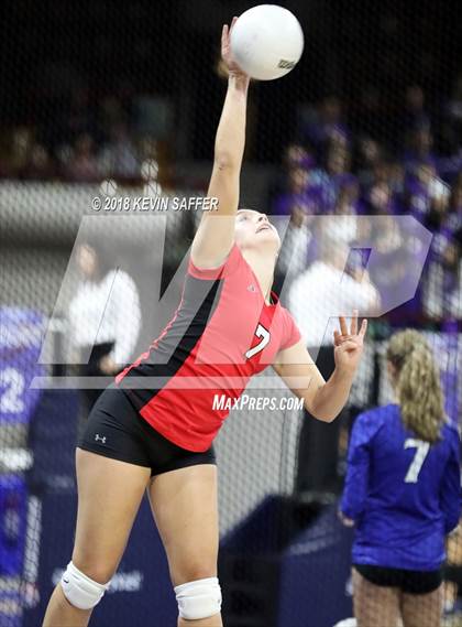 Thumbnail 2 in Kit Carson vs. La Veta (CHSAA 1A Final) photogallery.