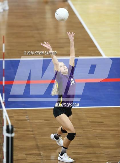Thumbnail 2 in Kit Carson vs. La Veta (CHSAA 1A Final) photogallery.