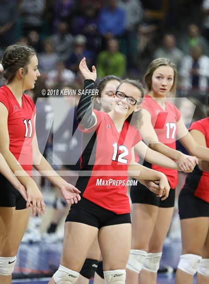 Thumbnail 2 in Kit Carson vs. La Veta (CHSAA 1A Final) photogallery.