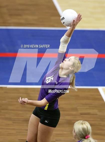 Thumbnail 3 in Kit Carson vs. La Veta (CHSAA 1A Final) photogallery.