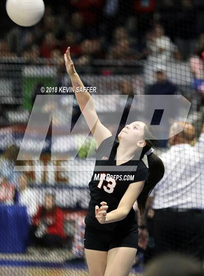 Thumbnail 3 in Kit Carson vs. La Veta (CHSAA 1A Final) photogallery.