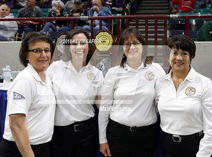 Thumbnail 2 in Kit Carson vs. La Veta (CHSAA 1A Final) photogallery.
