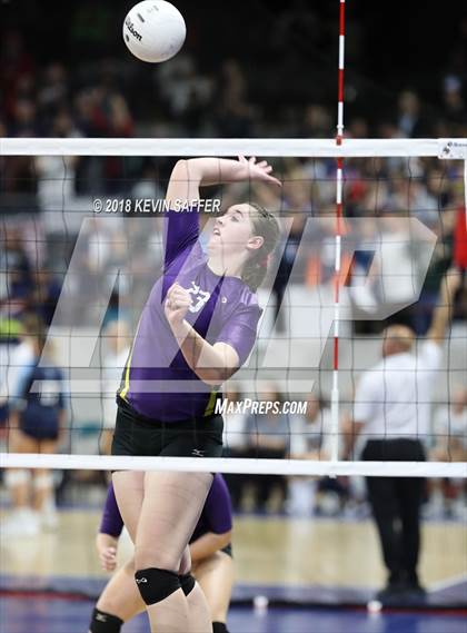 Thumbnail 1 in Kit Carson vs. La Veta (CHSAA 1A Final) photogallery.