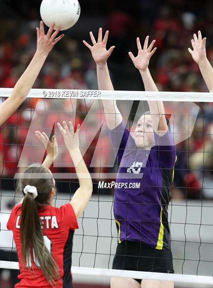 Thumbnail 2 in Kit Carson vs. La Veta (CHSAA 1A Final) photogallery.