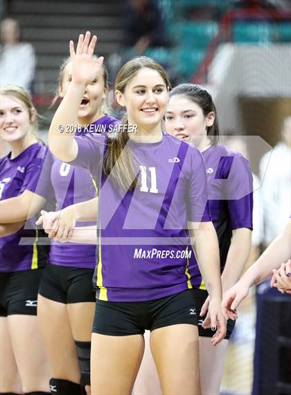Thumbnail 2 in Kit Carson vs. La Veta (CHSAA 1A Final) photogallery.