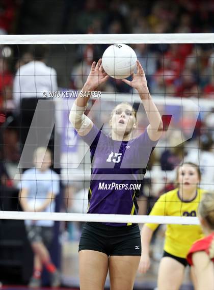 Thumbnail 2 in Kit Carson vs. La Veta (CHSAA 1A Final) photogallery.