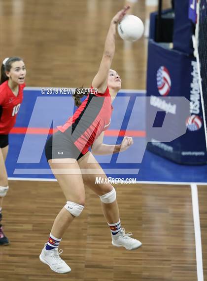 Thumbnail 2 in Kit Carson vs. La Veta (CHSAA 1A Final) photogallery.