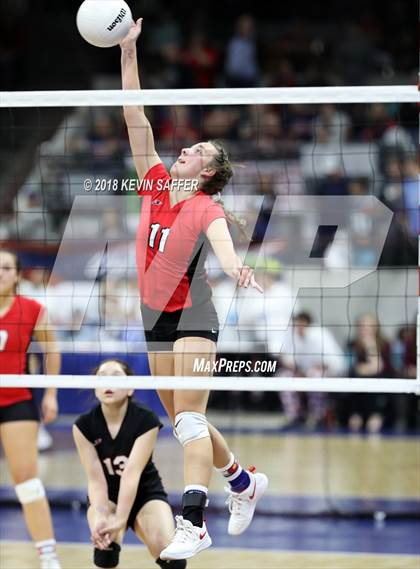 Thumbnail 1 in Kit Carson vs. La Veta (CHSAA 1A Final) photogallery.