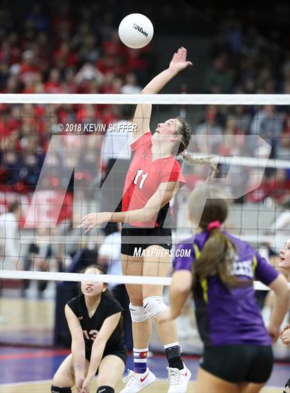 Thumbnail 1 in Kit Carson vs. La Veta (CHSAA 1A Final) photogallery.