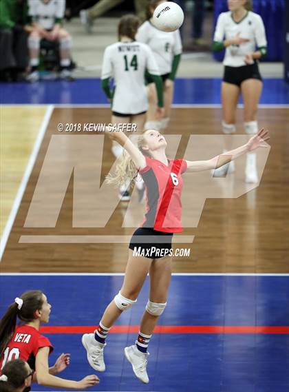 Thumbnail 3 in Kit Carson vs. La Veta (CHSAA 1A Final) photogallery.
