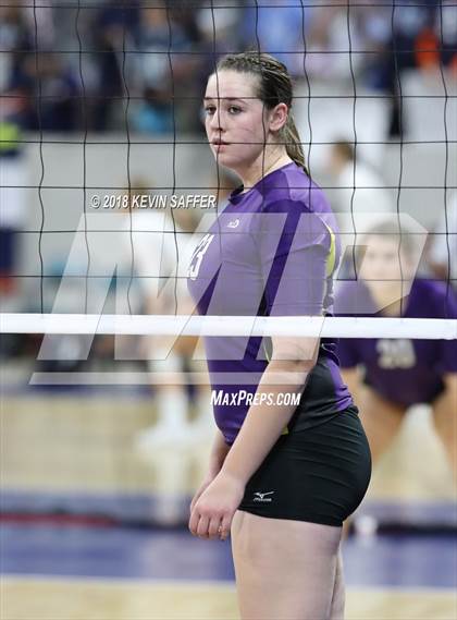 Thumbnail 2 in Kit Carson vs. La Veta (CHSAA 1A Final) photogallery.