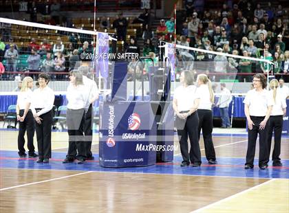 Thumbnail 1 in Kit Carson vs. La Veta (CHSAA 1A Final) photogallery.