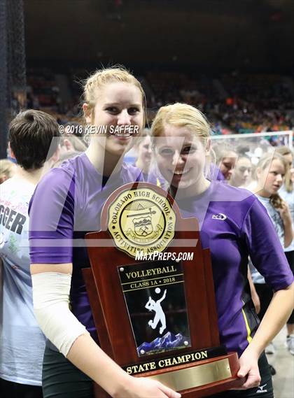 Thumbnail 1 in Kit Carson vs. La Veta (CHSAA 1A Final) photogallery.