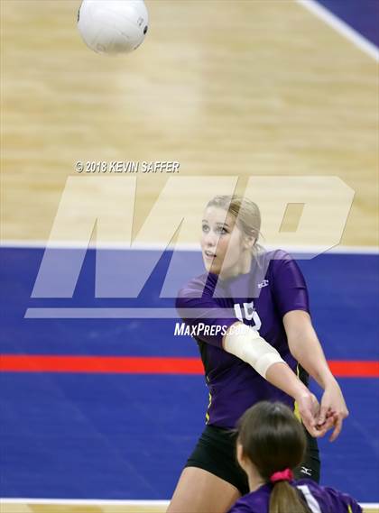 Thumbnail 3 in Kit Carson vs. La Veta (CHSAA 1A Final) photogallery.