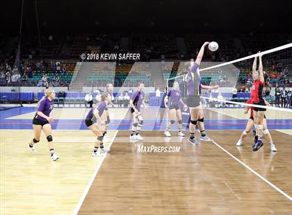Thumbnail 2 in Kit Carson vs. La Veta (CHSAA 1A Final) photogallery.