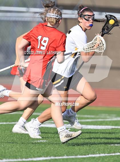 Thumbnail 1 in Honeoye Falls-Lima vs. Geneva (NYSPHSAA Section 5 Class C Final) photogallery.