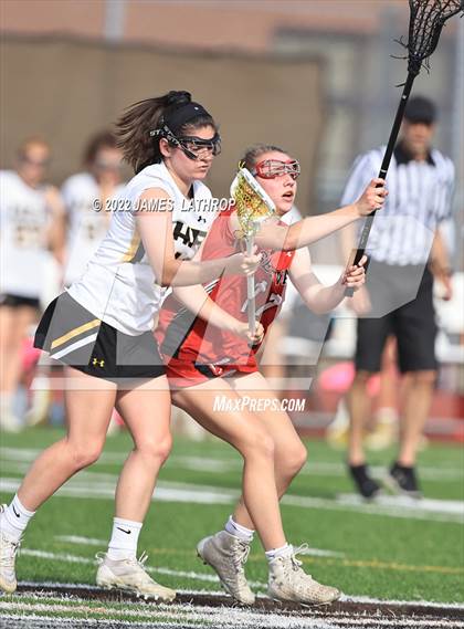 Thumbnail 1 in Honeoye Falls-Lima vs. Geneva (NYSPHSAA Section 5 Class C Final) photogallery.