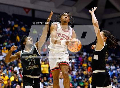 Thumbnail 3 in Eagle's Landing vs. Tri-Cities GHSA 5A Championship photogallery.