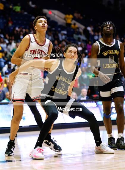 Thumbnail 2 in Eagle's Landing vs. Tri-Cities GHSA 5A Championship photogallery.