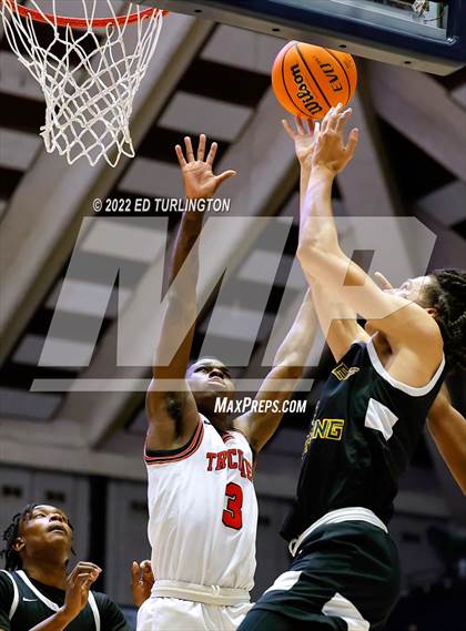 Thumbnail 1 in Eagle's Landing vs. Tri-Cities GHSA 5A Championship photogallery.