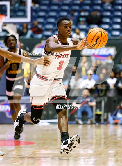 Thumbnail 2 in Eagle's Landing vs. Tri-Cities GHSA 5A Championship photogallery.