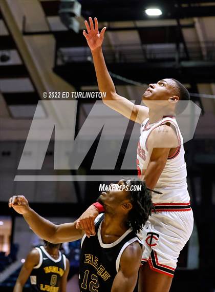 Thumbnail 1 in Eagle's Landing vs. Tri-Cities GHSA 5A Championship photogallery.