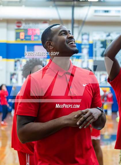 Thumbnail 2 in West Brook vs. Corpus Christi Veterans Memorial (UIL 5A DI State Semi-Finals) photogallery.
