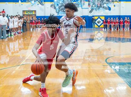 Thumbnail 1 in West Brook vs. Corpus Christi Veterans Memorial (UIL 5A DI State Semi-Finals) photogallery.