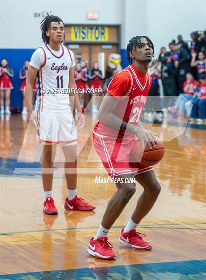 Thumbnail 1 in West Brook vs. Corpus Christi Veterans Memorial (UIL 5A DI State Semi-Finals) photogallery.