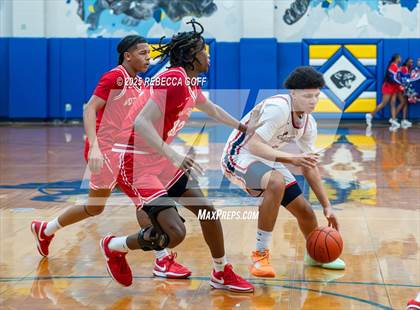 Thumbnail 3 in West Brook vs. Corpus Christi Veterans Memorial (UIL 5A DI State Semi-Finals) photogallery.
