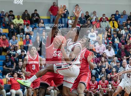 Thumbnail 2 in West Brook vs. Corpus Christi Veterans Memorial (UIL 5A DI State Semi-Finals) photogallery.