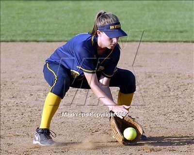 Thumbnail 2 in Paramount vs. Dos Pueblos (D4 Sec. Final) photogallery.