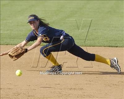 Thumbnail 3 in Paramount vs. Dos Pueblos (D4 Sec. Final) photogallery.