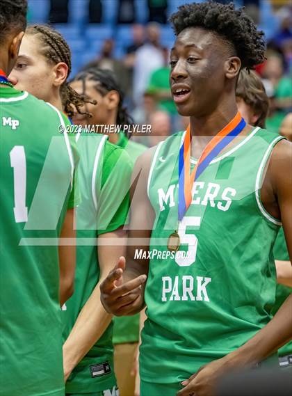 Thumbnail 1 in Richmond vs Myers Park (NCHSAA 4A Final - Awards) photogallery.
