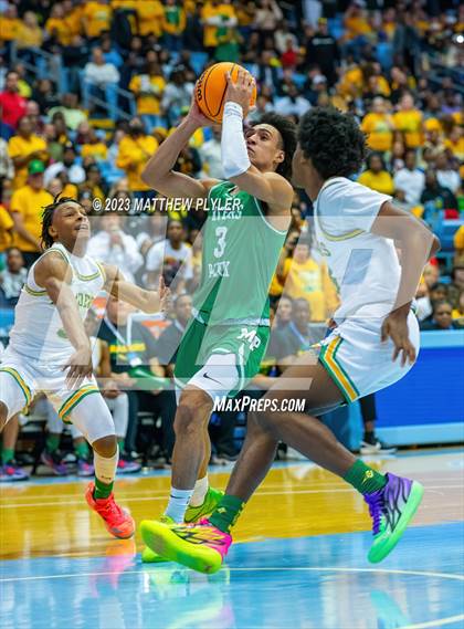 Thumbnail 1 in Richmond vs Myers Park (NCHSAA 4A Final - Awards) photogallery.